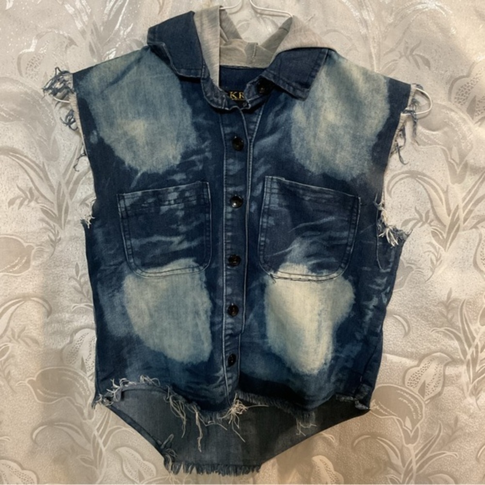 KROIX Denim Sleeveless Top With Hood